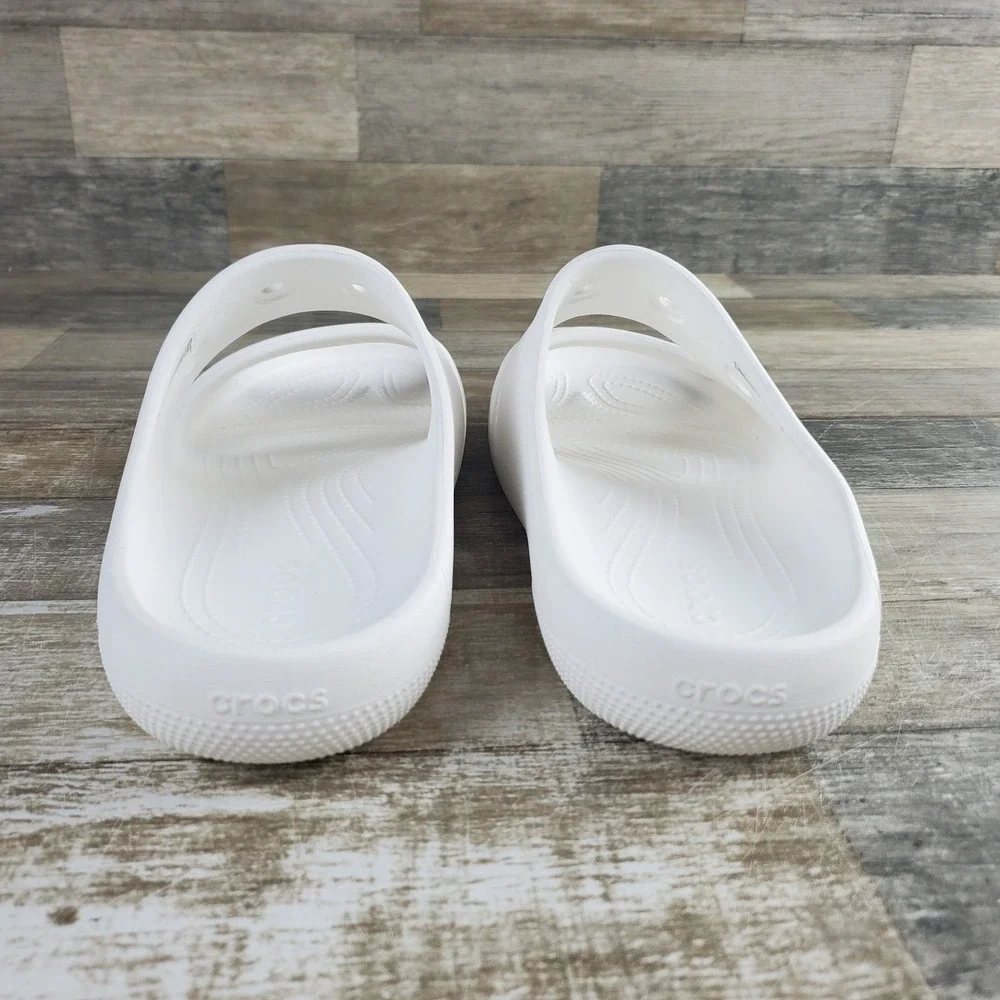 CROCS worn 2x